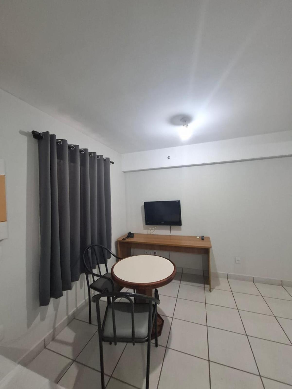 Saint James Palace Hotel Lencois Paulista Buitenkant foto
